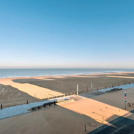 شقة Montezuma Luxe Met Frontaal Zeezicht Zonder Aparte Slaapkamer أوستيند